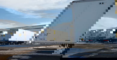 Baton Trucking trailer drop yard concept