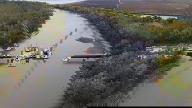 bridge repairs on Norfolk Southern train track