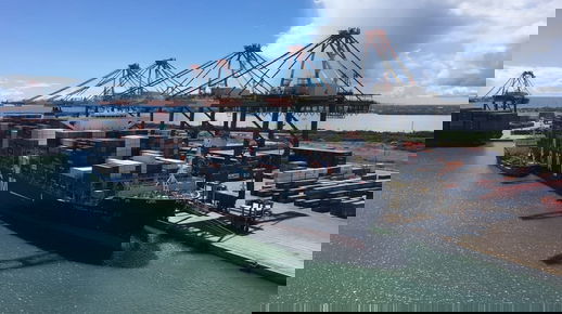 container terminal
