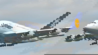 White super-jumbo jet comes in for landing