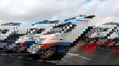 French trucks on break