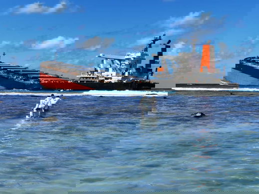 ship grounding spill risk