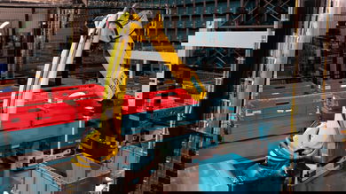 Exotec Skypicker warehouse robot