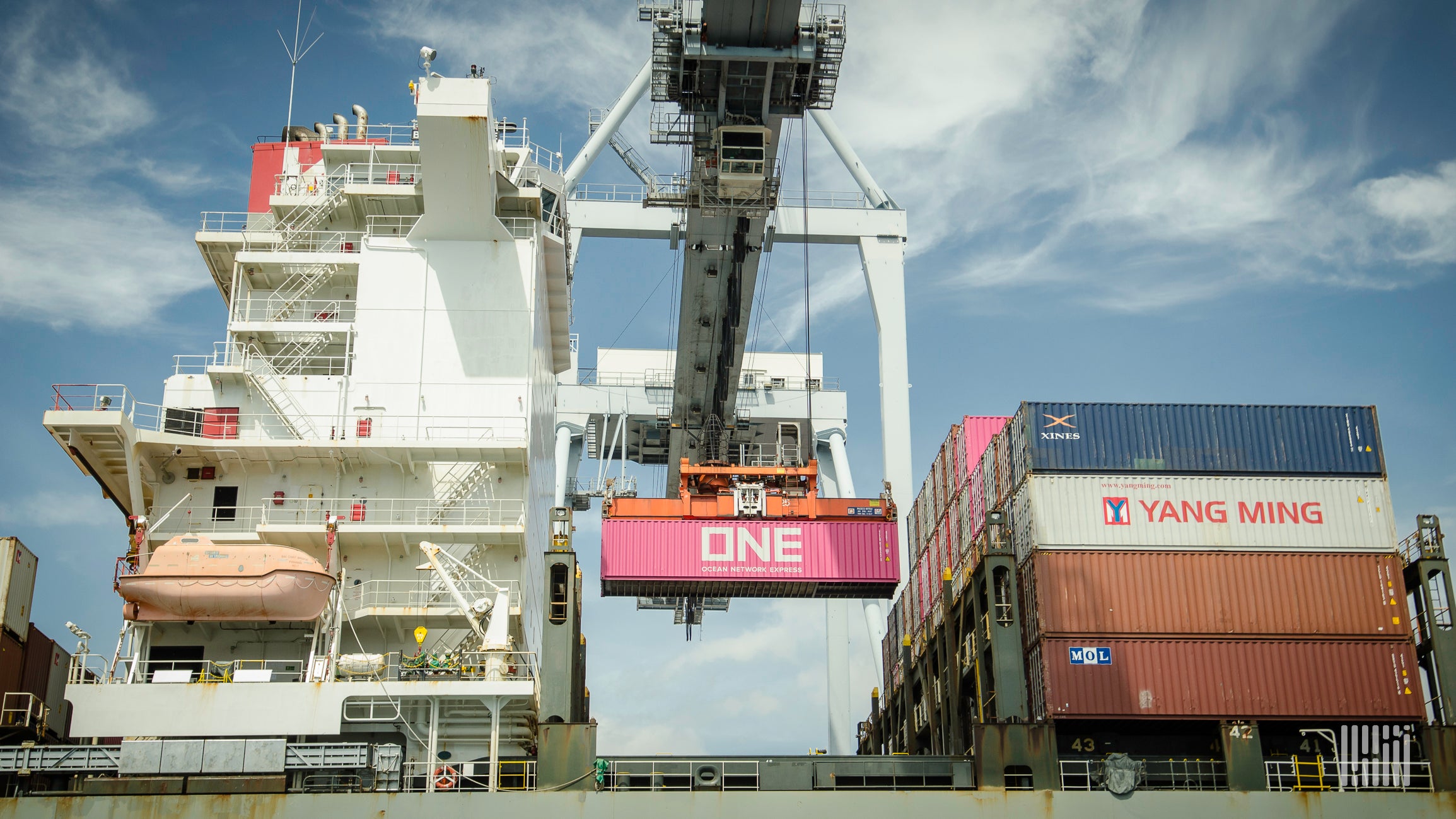 www.freightwaves.com