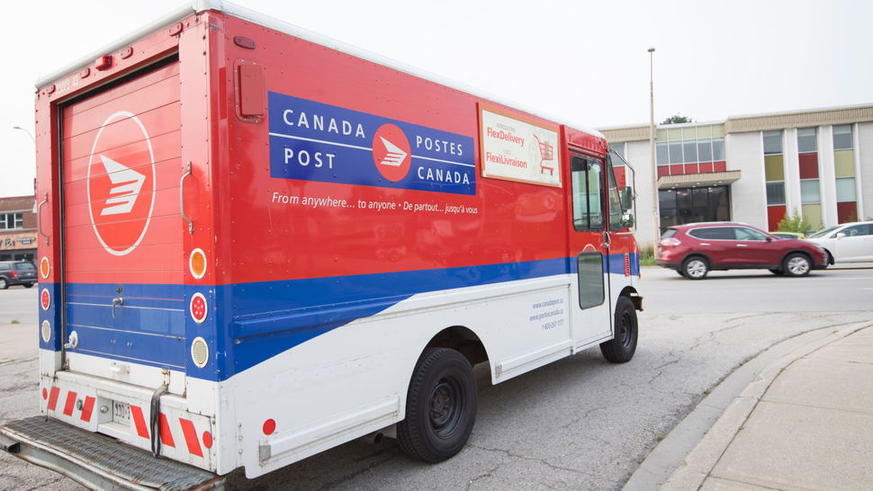 Vote on Canada Post labor contract begins Monday as losses mount